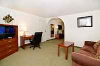 Ruang untuk Umum Best Western Colorado River Inn