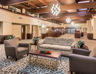 Lobby 2 Holiday Inn Chicago North - Gurnee