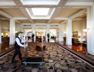 Lobby 2 Hyatt Hotel Canberra - a Park Hyatt