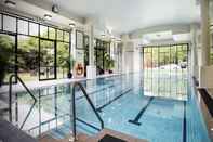 Swimming Pool Hyatt Hotel Canberra - a Park Hyatt