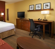 Kamar Tidur 3 Courtyard by Marriott Louisville East