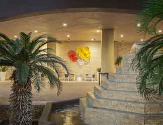 Lobi 2 DoubleTree by Hilton San Antonio Downtown