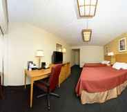 Bedroom 7 Americas Best Value Inn & Suites St. Cloud