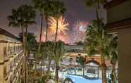 Nearby View and Attractions 7 Four Points by Sheraton Anaheim