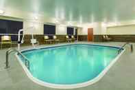 Swimming Pool Fairfield Inn & Suites Bismarck South