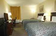 Kamar Tidur 7 Days Inn by Wyndham Indianapolis Northeast