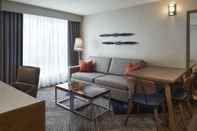 Common Space Four Points by Sheraton Toronto Airport East