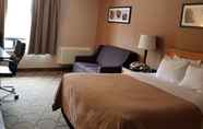 Bedroom 4 Comfort Inn Orillia