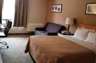 Bedroom Comfort Inn Orillia