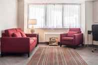 Common Space Comfort Inn Orillia