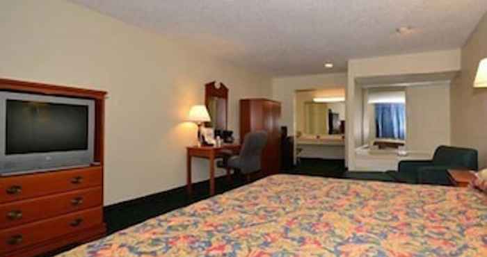 ห้องนอน Rodeway Inn & Suites