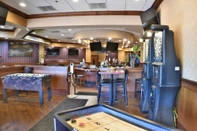 Bar, Cafe and Lounge Ramada by Wyndham Sioux Falls Airport-Waterpark & Event Ctr