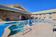 Swimming Pool Best Western Denver Southwest