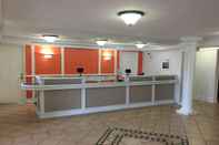 Lobby Motel 6 North Little Rock, AR - McCain