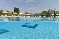 Swimming Pool Hotel Cipriani, A Belmond Hotel, Venice