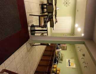 Lobby 2 Days Inn by Wyndham Granbury