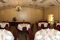 Functional Hall Clarion Inn & Suites Dothan South