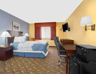Bedroom 2 Days Inn by Wyndham North Platte