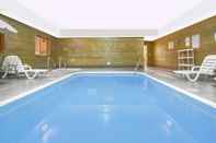 Swimming Pool Days Inn by Wyndham North Platte