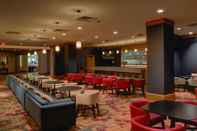 Bar, Kafe, dan Lounge DoubleTree by Hilton Tulsa - Warren Place