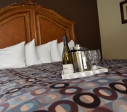 Bilik Tidur 5 Napa Valley Hotel & Suites