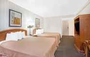 Bedroom 3 Howard Johnson by Wyndham Atlantic City