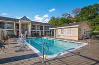 Swimming Pool Quality Inn & Suites Lufkin