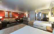 Bilik Tidur 3 Alexis Park All Suite Resort