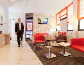 Lobby 2 ibis Paris Rueil Malmaison