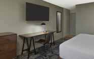 Bedroom 6 Four Points by Sheraton Toronto Airport