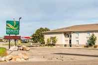 Exterior Quality Inn & Suites Next to the Casino