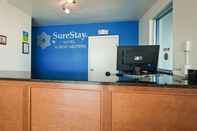 Lobi SureStay Hotel by Best Western Findlay