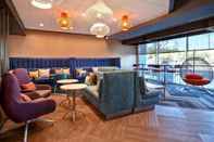 Bar, Kafe, dan Lounge Tru by Hilton Concord