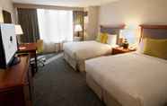 Bedroom 7 DoubleTree by Hilton Chicago - Oak Brook