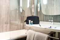 In-room Bathroom ibis Annemasse