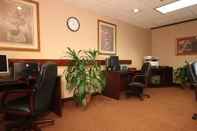 Functional Hall SureStay Hotel by Best Western Secaucus Meadowlands