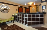 Lobi 7 Comfort Inn Marion