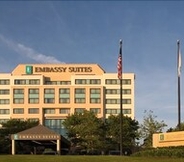 Exterior 5 Embassy Suites by Hilton Boston Waltham