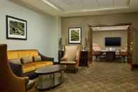 Common Space Sheraton Indianapolis Hotel at Keystone Crossing