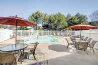 Swimming Pool Residence Inn by Marriott San Francisco Airport/ San Mateo