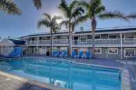 Swimming Pool Beach Haven - Near Pacific Beach Park