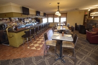 Bar, Cafe and Lounge Best Western University Inn