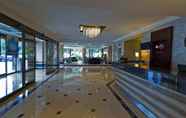 Lobi 7 Best Western Plus Hotel Konak