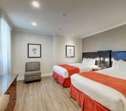 Bedroom 3 Strathcona Hotel