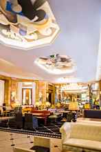 ล็อบบี้ 4 Prince de Galles, a Luxury Collection Hotel, Paris