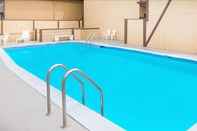 Swimming Pool Travelodge by Wyndham Terre Haute