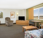 Bedroom 4 Days Inn by Wyndham Ogallala