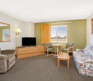 Common Space 5 Days Inn by Wyndham Ogallala