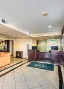 LOBBY Quality Inn & Suites Reno Airport