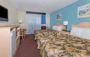 Kamar Tidur 5 Howard Johnson by Wyndham Santa Cruz Beach Boardwalk